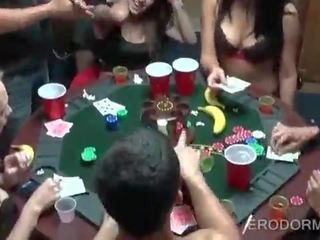 Xxx film poker hra na vysoká škola internát izba párty